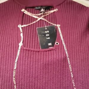 Burgundy rubbed sweater crop top